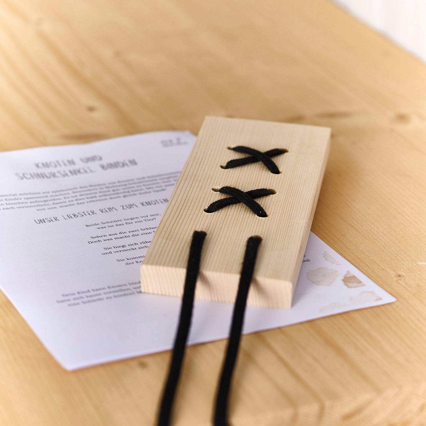 Materialpaket: Schleife binden - Knoten machen