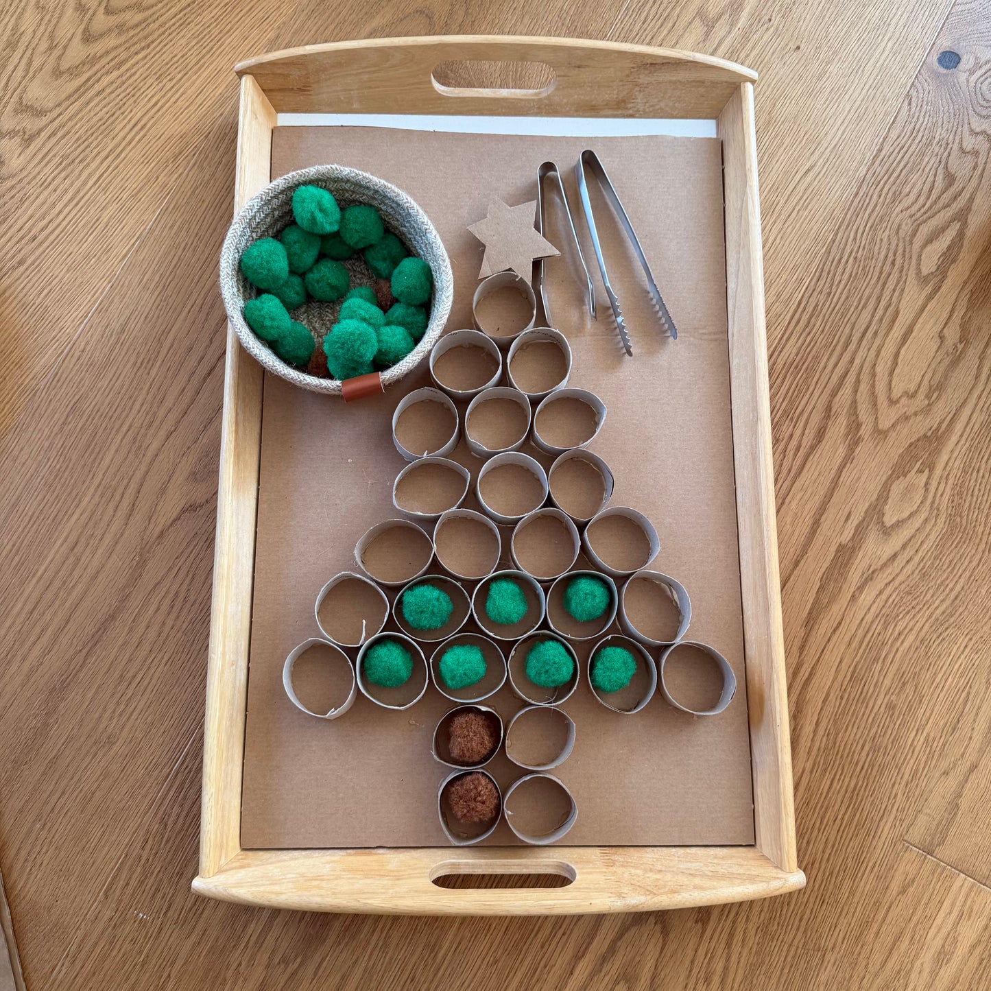 PDF: Ideensammlung von über 30 Advent-Spielideen mit Vorlagen