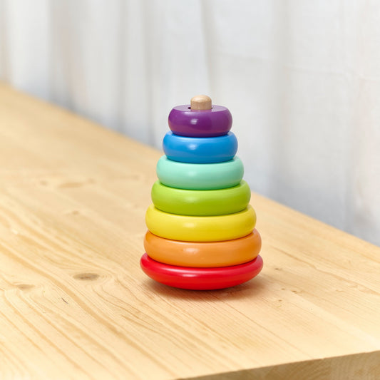 Regenbogen Stapelturm, montessori-inspiriert
