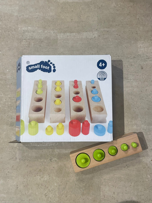Ausstellungsstück / Steckspiel Größenzuordnung